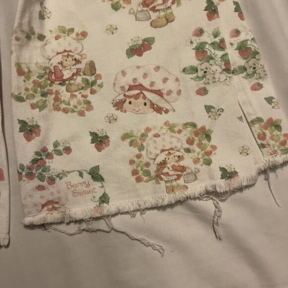 Dolls Kill X Strawberry Shortcake Jeans Small 28” Distressed Life Is Delicious - Picture 9 of 10